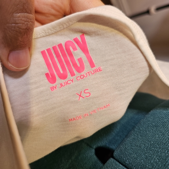 Juicy Couture white knit low back graphic t-shirt size XS US - Picture 5 of 6